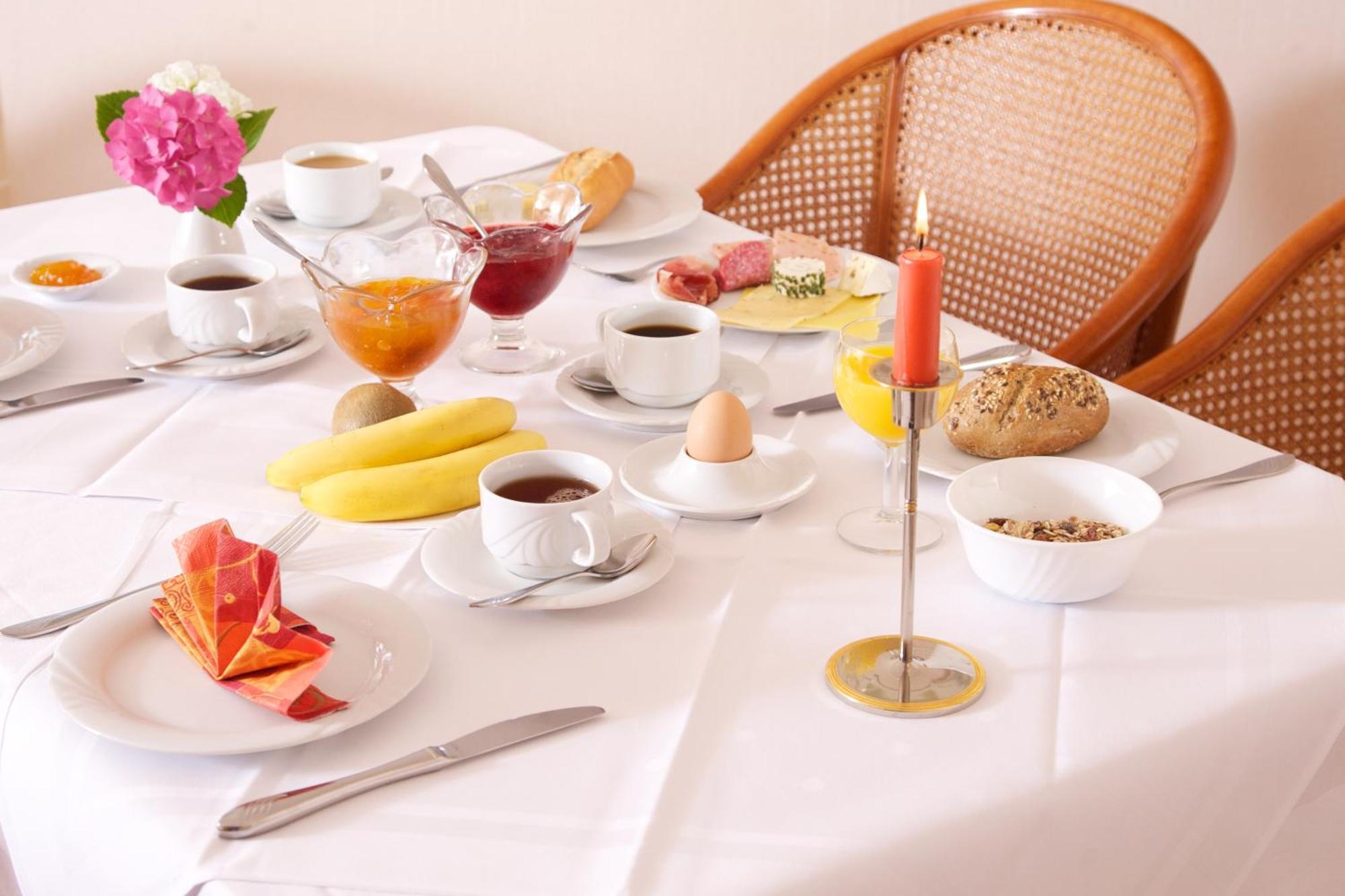 Wolfschlugen Hotel Reinhardtshof Garni מראה חיצוני תמונה